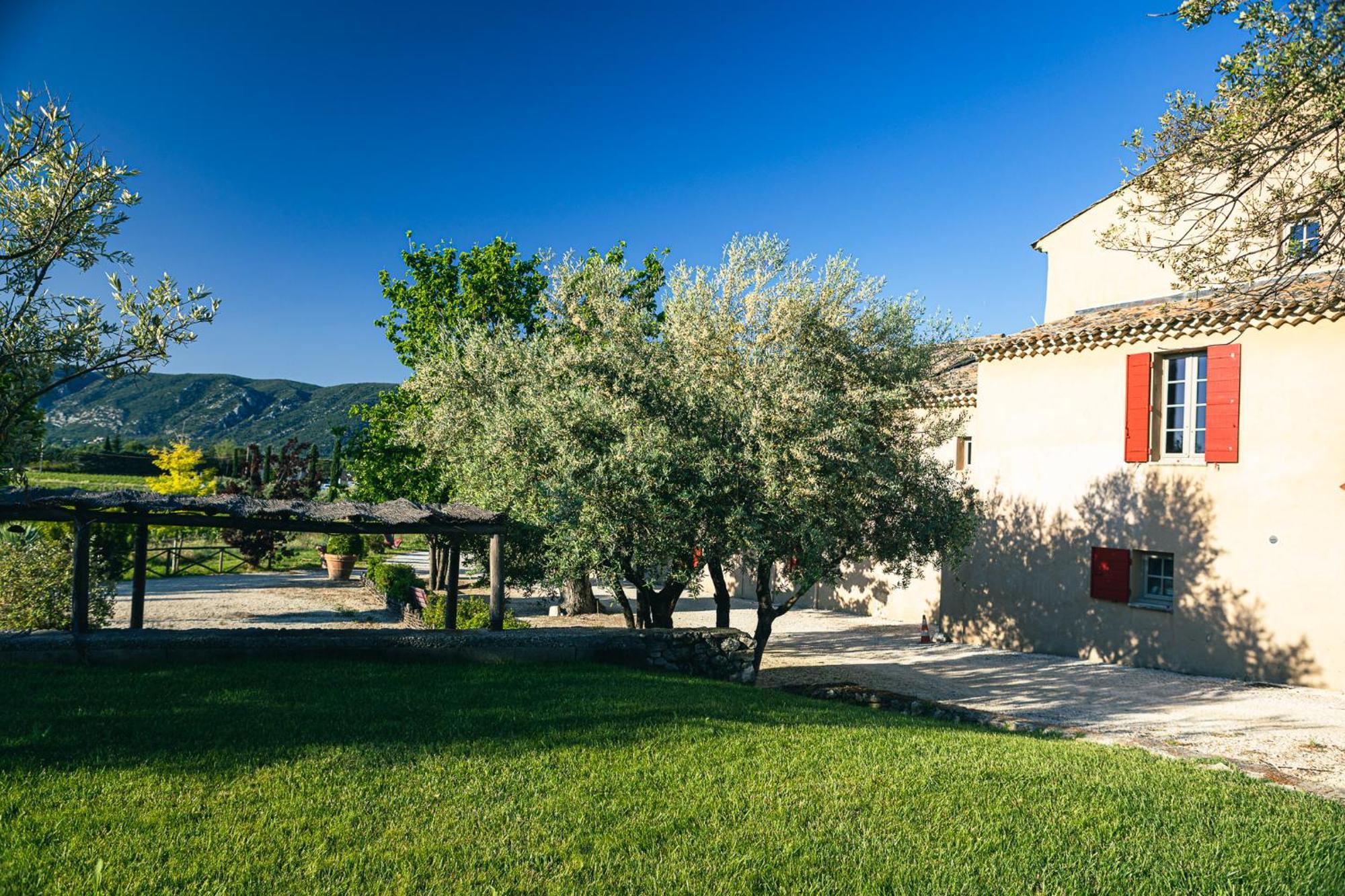 Domaine Des Peyre Daire Robion en Luberon Dış mekan fotoğraf